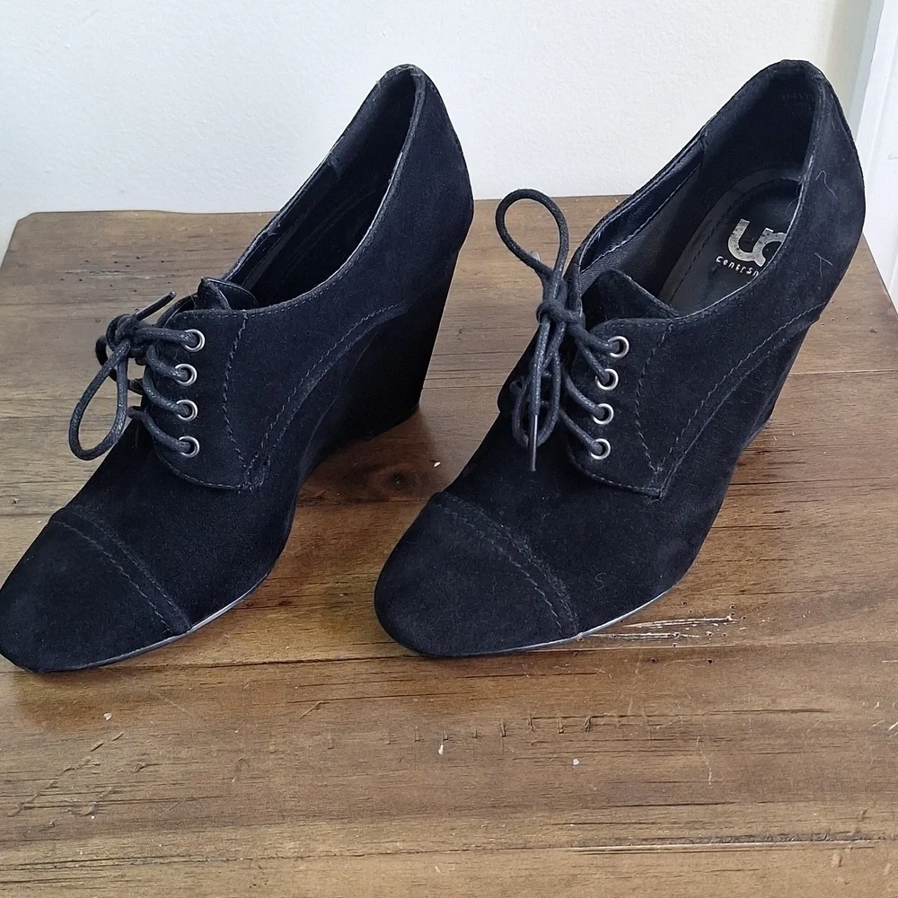 Black Suede Oxford Heels – Size 6